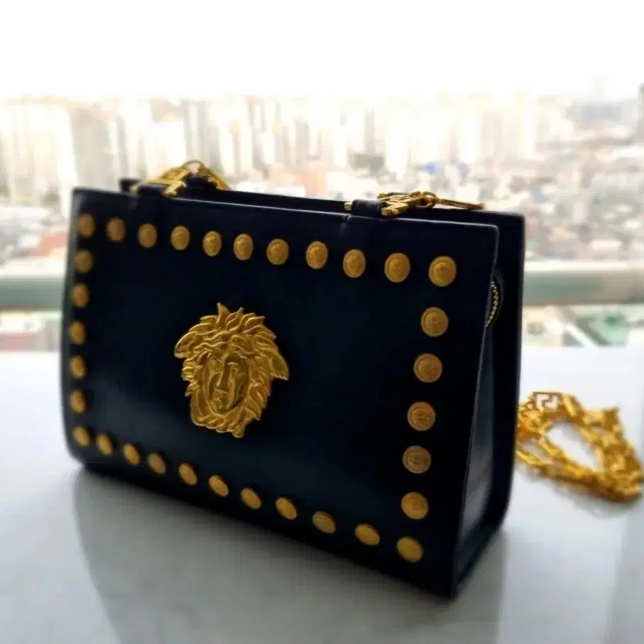 90's베르사체 메두사 골드체인 핸드백 GIANNI VERSACE BAG