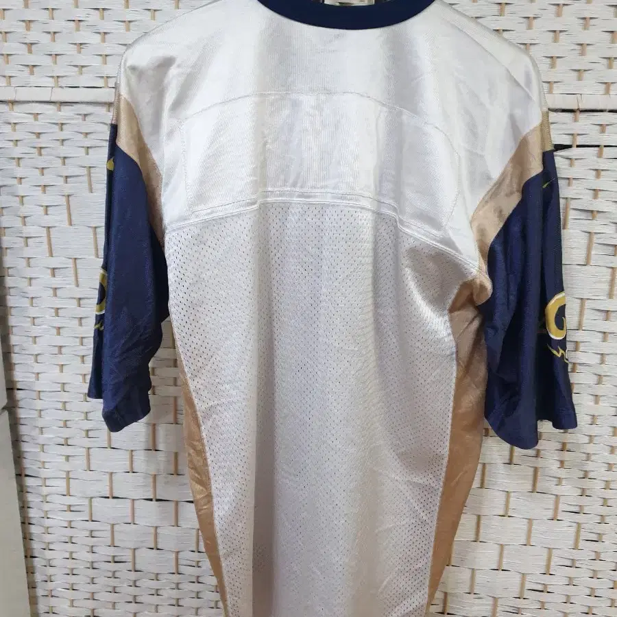 (0679) 나이키 00's  NFL LA RAMS 럭비져지 하키져지 L