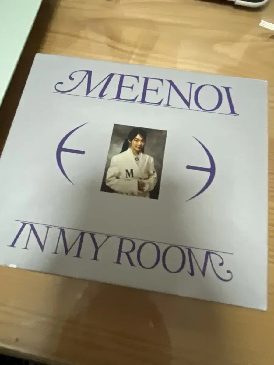 Minoy in my room album + photocard