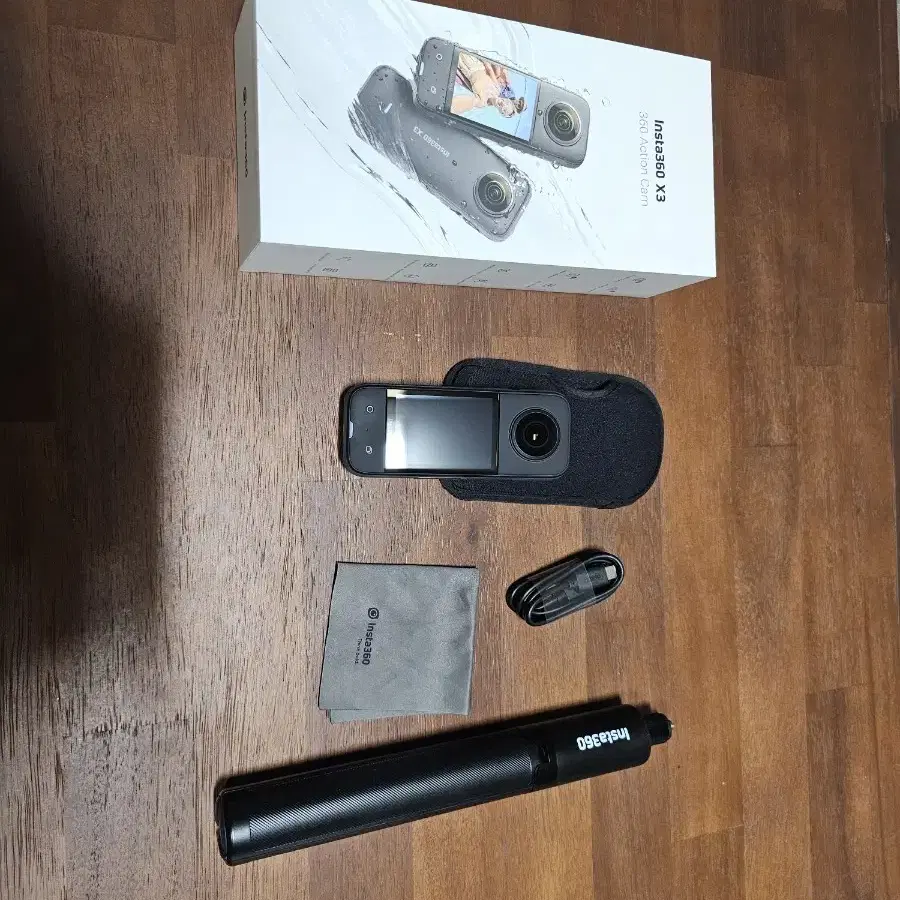 insta360 X3 S급 + 정품 삼각대 셀피스틱