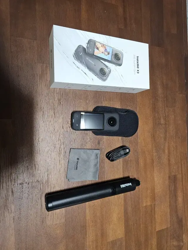 insta360 X3 S급 + 정품 삼각대 셀피스틱