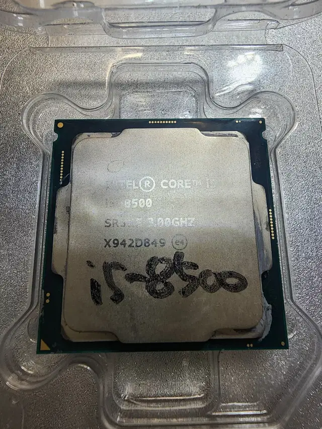 인텔 i5-8400,8500 CPU 판매 합니다.