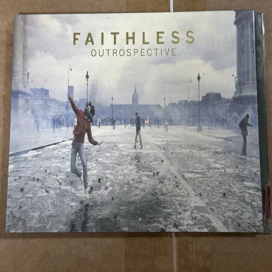 Faithless / OUTROSPECTIVE 수입반