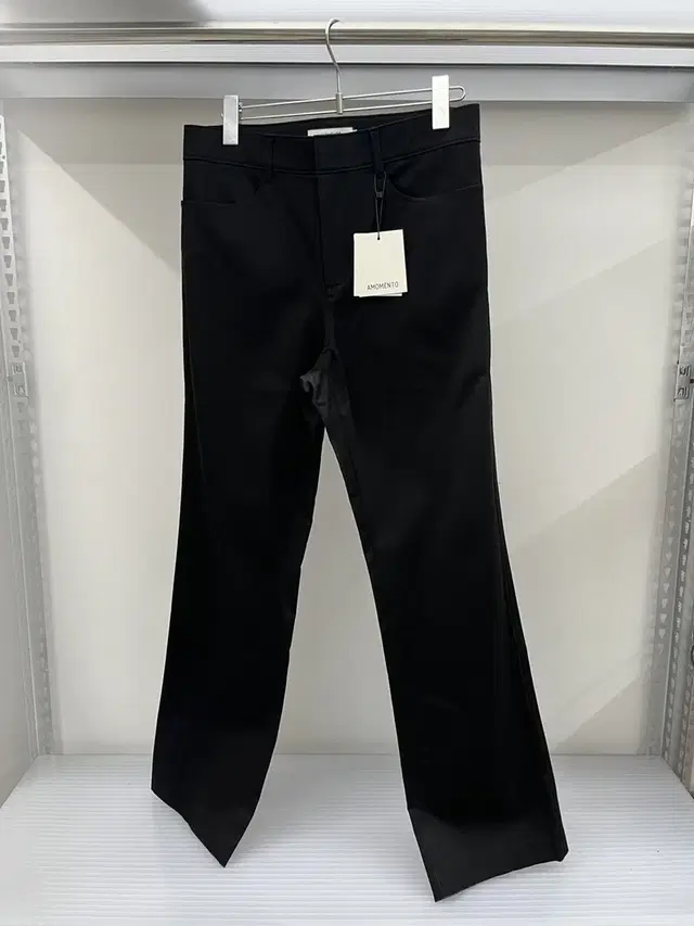 아모멘토 - Flared Pants (Black)