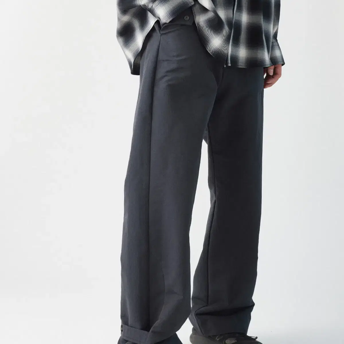 해칭룸 스냅 Snap Pants Blue Charcoal