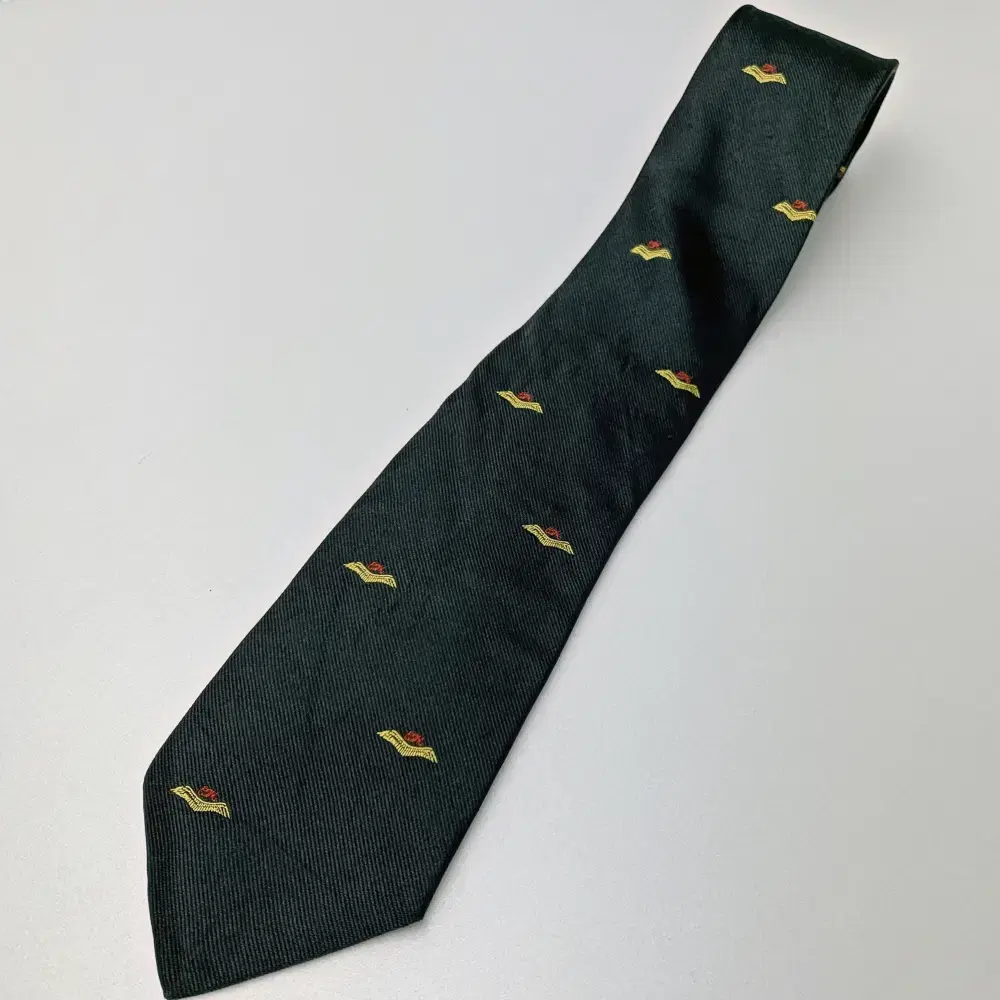 Brooks Brothers logo silk necktie