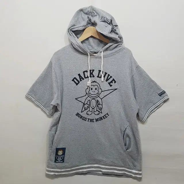 dack dive bongo hoodie