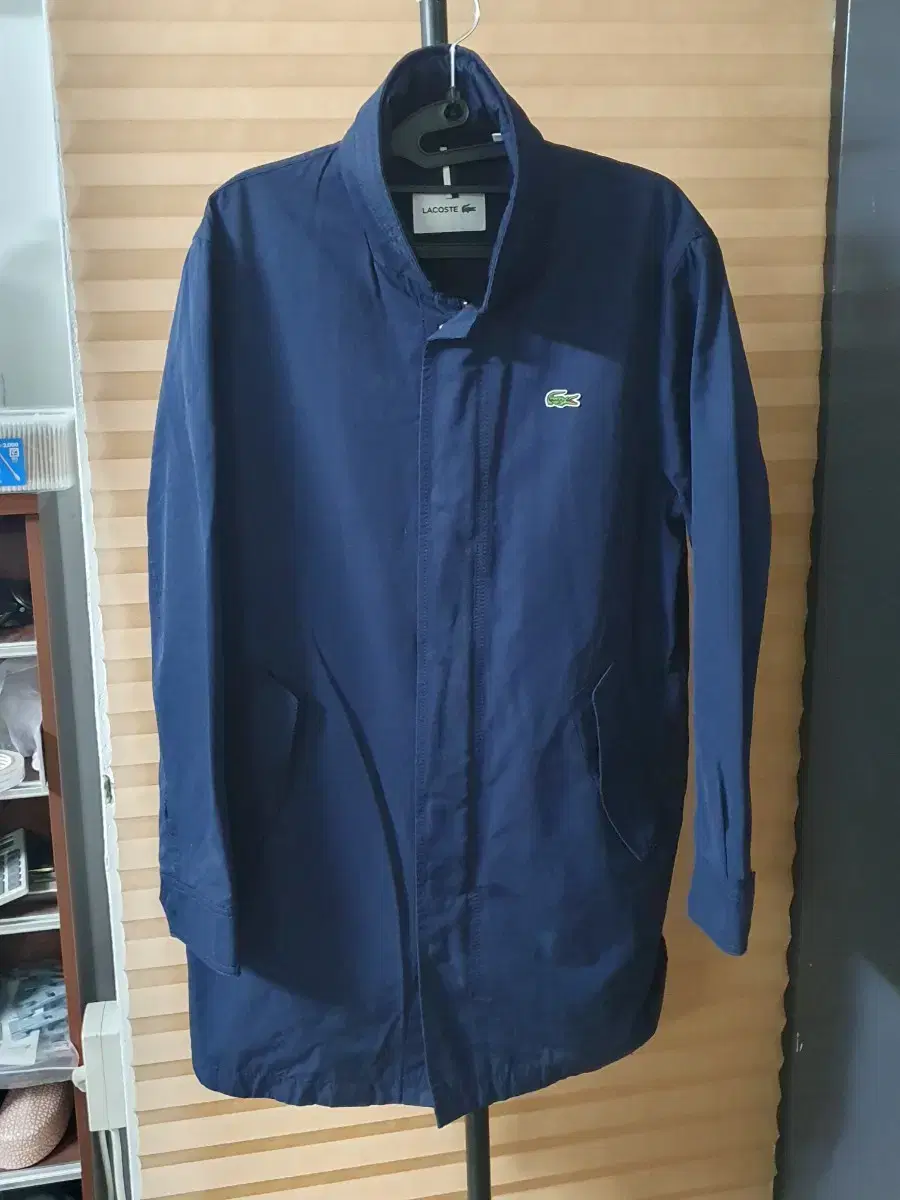 [Lacoste] sells ziplock jacket.