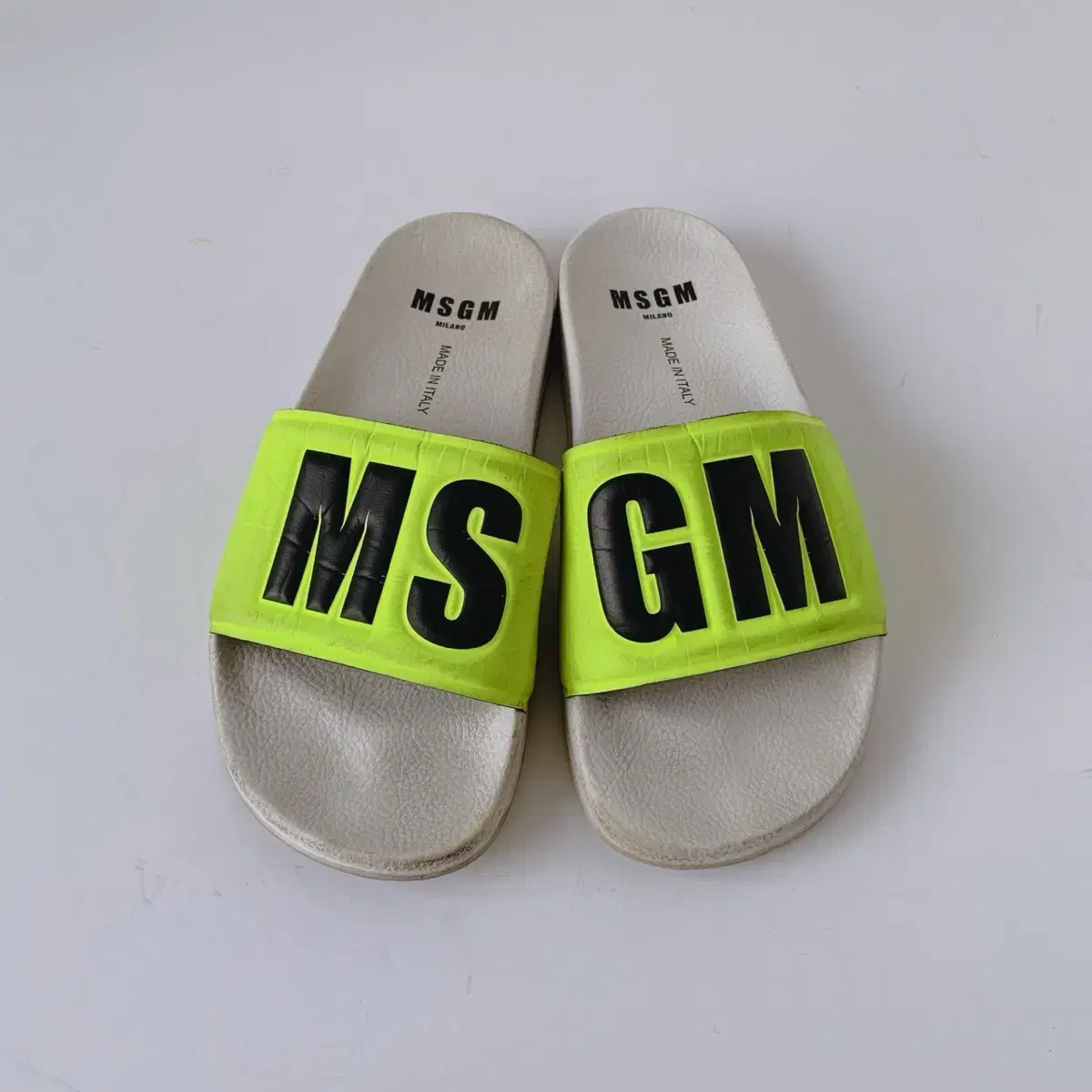 240 Msgm 슬리퍼