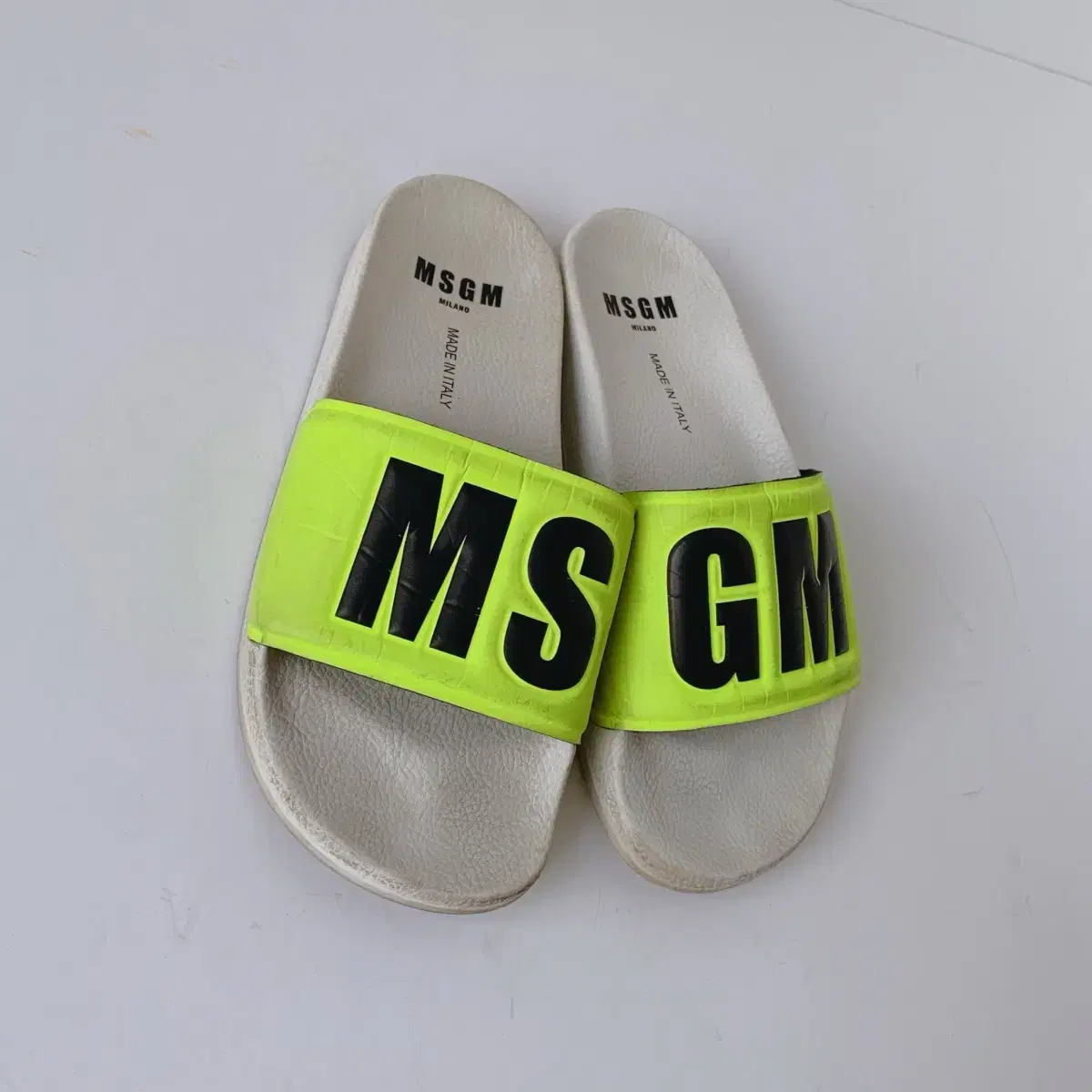 240 Msgm 슬리퍼