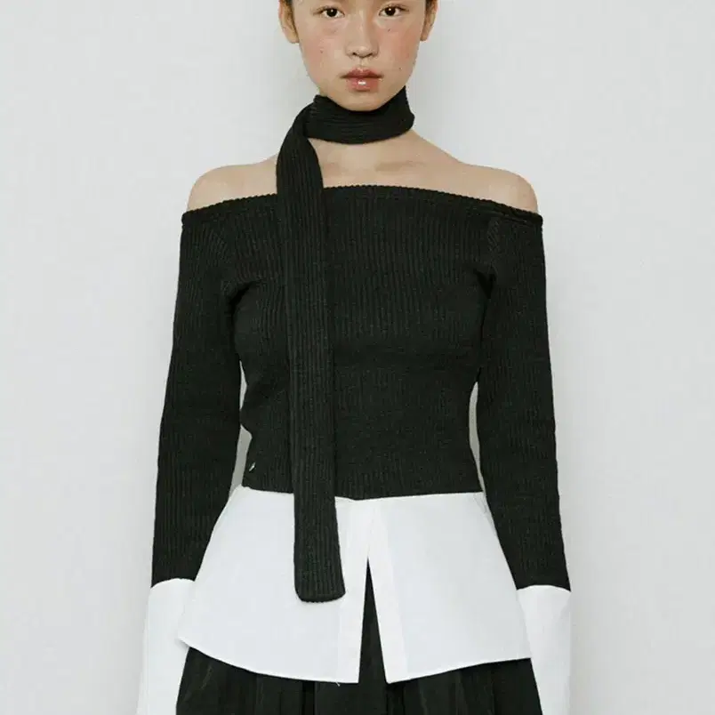 루시르주 layered shirt off shoulder top