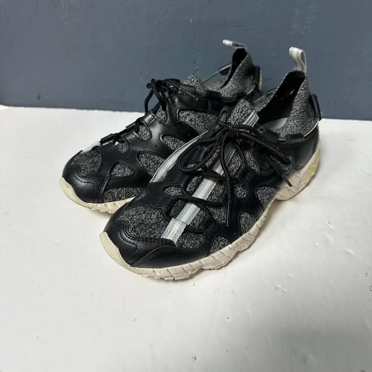 250 ASICS Gel-Mai Knit Sneakers