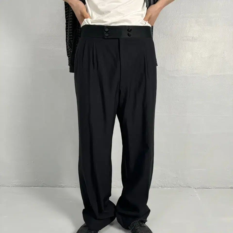 80s gucci two tuck side line trouser