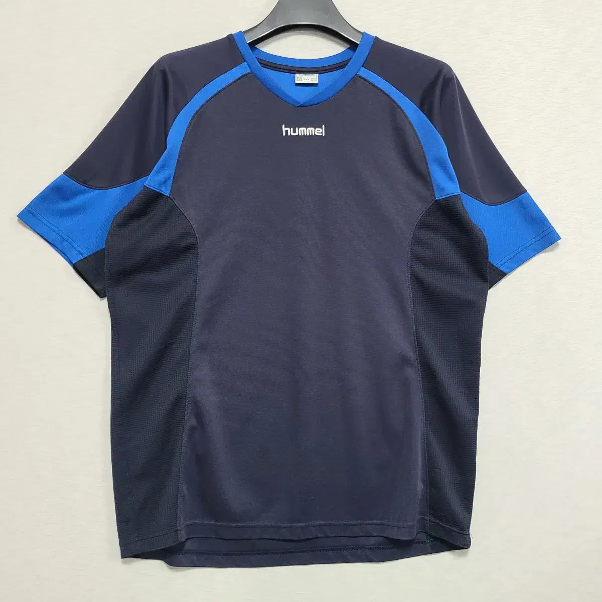 Hummel V-Neck Functional Vahn Tee N105 ㅡ0418