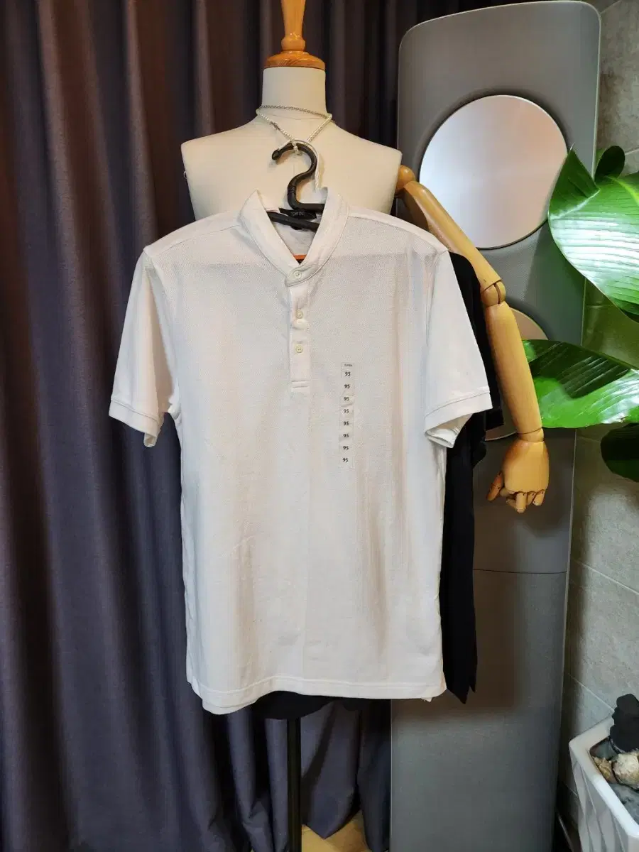 95.(New) bulk of 3 100% cotton basic t-shirts