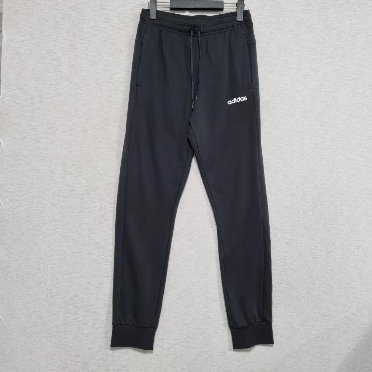 ㅡ Adidas Black Training Jogger Pants M29-31 inchㅡ0418