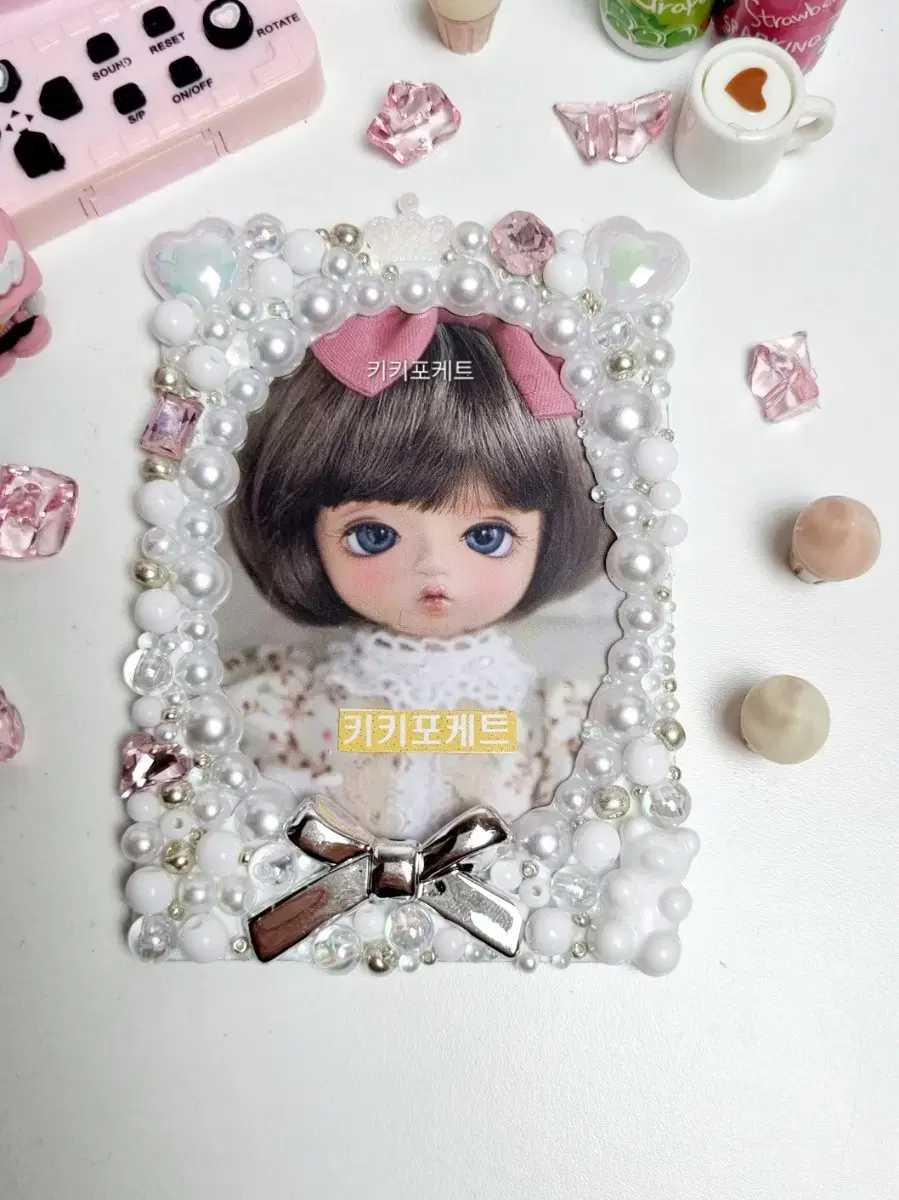 Kikipoketle White Beads 14 Photo Card Handmade toploader Decoden Topku Fandom Card