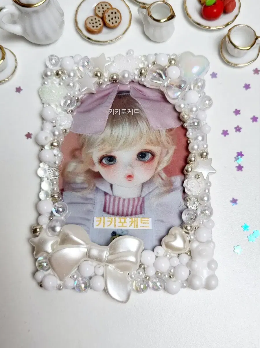 Kikipoketle White Beads 15 Photo Card Handmade toploader Decoden Topku Fandom Card