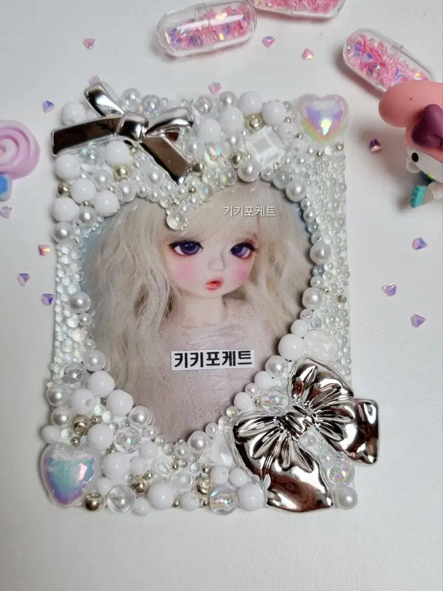 Kikipoketle White Beads 16 Photo Card Handmade toploader Decoden Topku Fandom Card