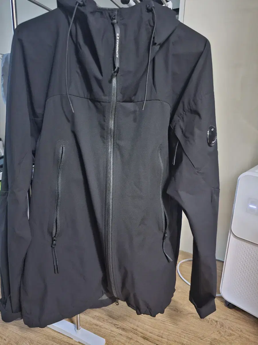 cp company pro-tek windbreaker size 50