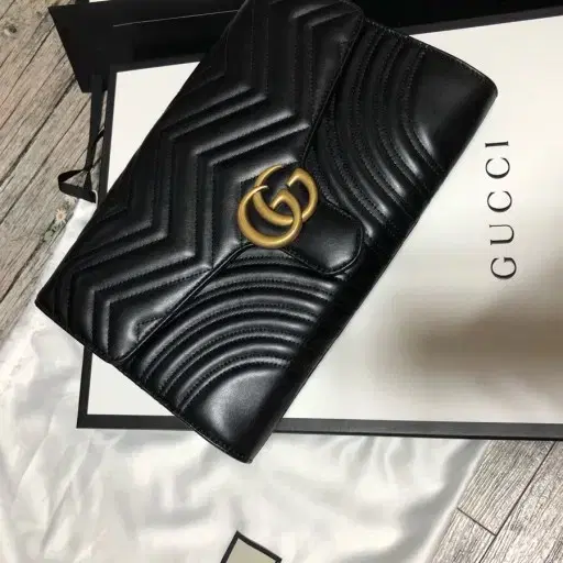 Gucci Matlasse Clutch Genuine Full Box for Less