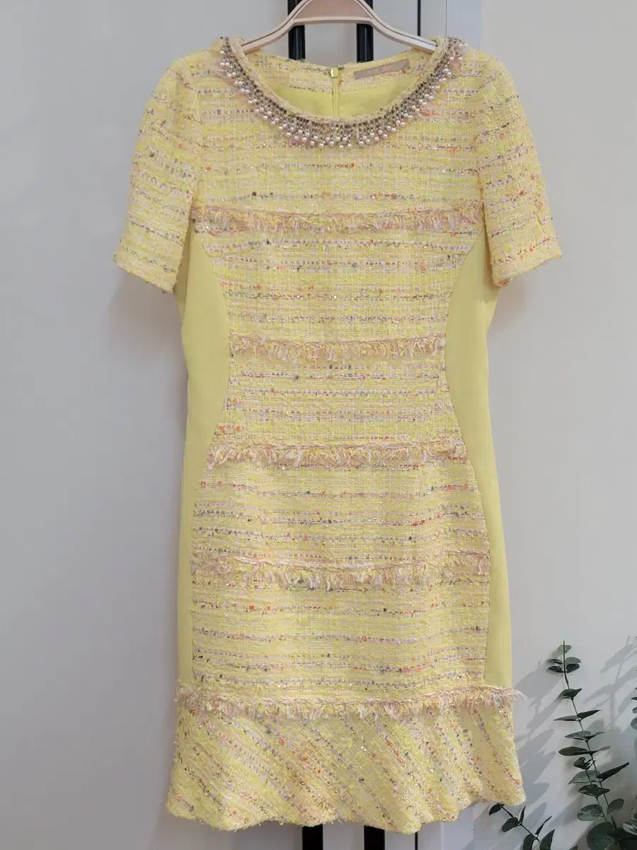 Minimum Baby Yellow Tweed ONEPIECE 55 size