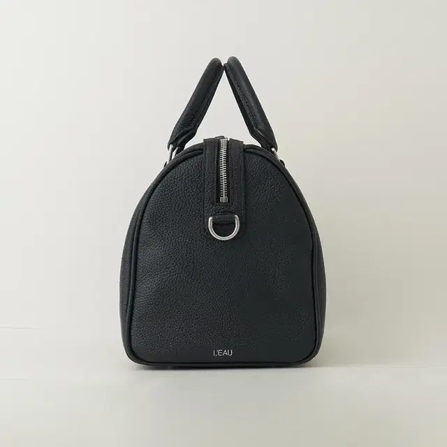 Leau leather duffle bag