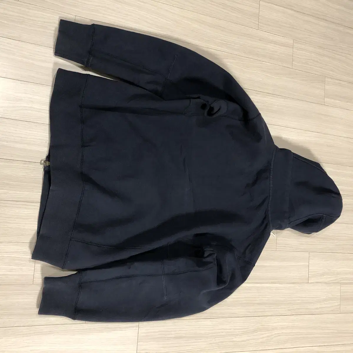 Champion hood zip-up. L