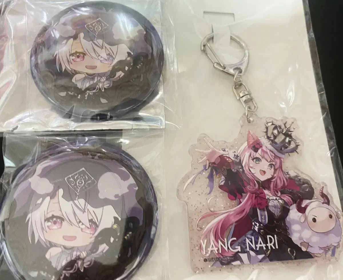 Najisanji Temple Animate Cafe Yangnari Keyring/Yuika Can Badge