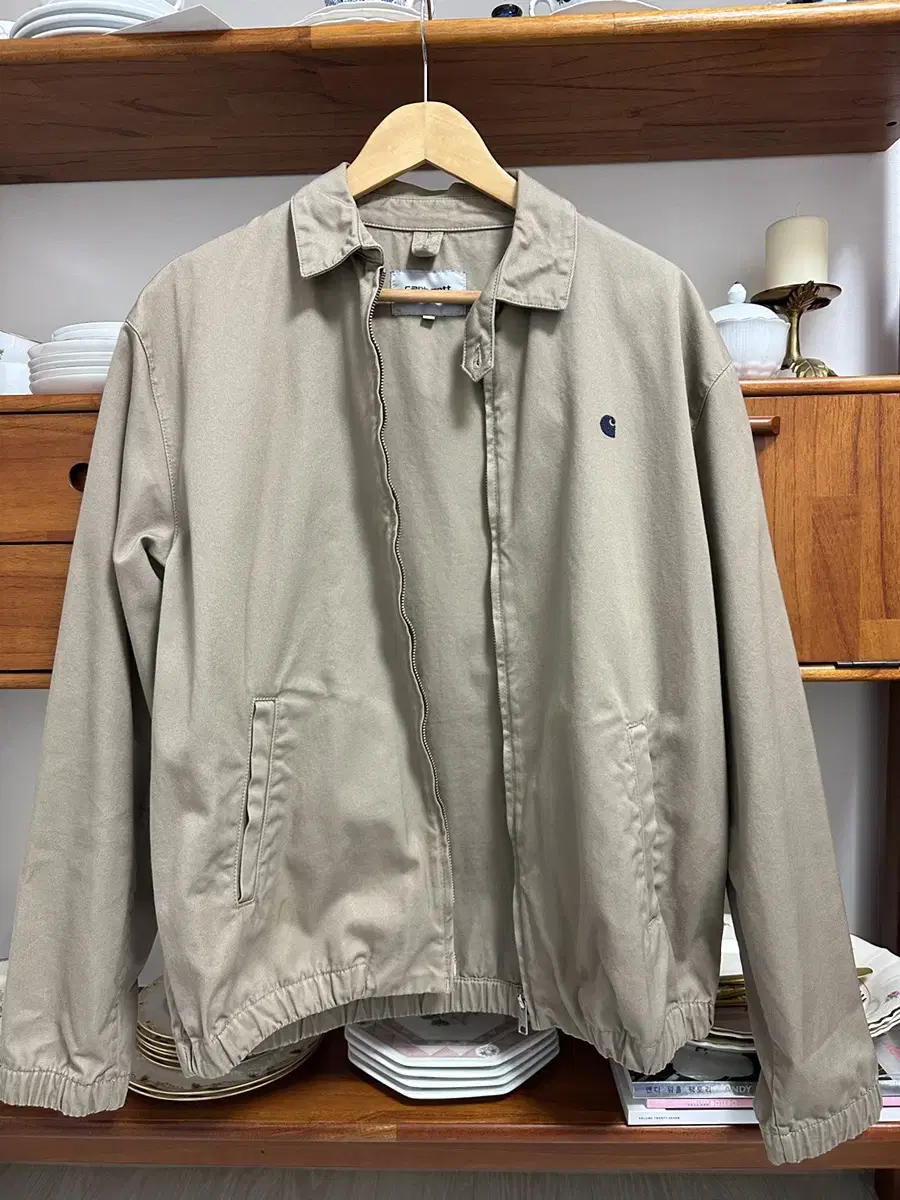 Calhart Medicine Jacket (M)