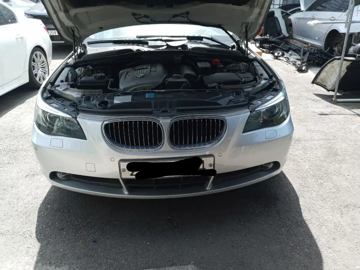 bmw e60 07년 523 부품판매합니다..