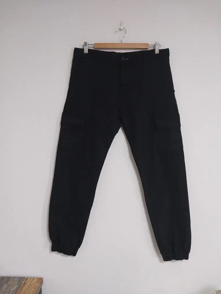 Men's Cargo Jogger Pants 33