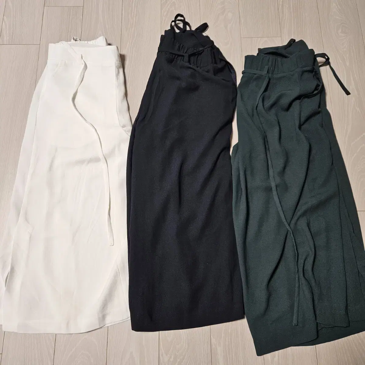 Three pairs of women's yeoreum pants in size 55