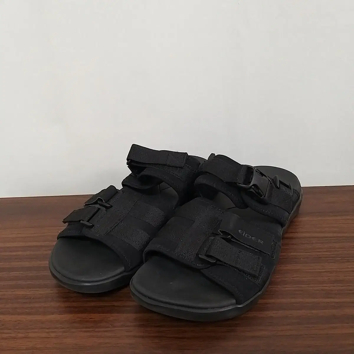 Eider Square Sandal 260