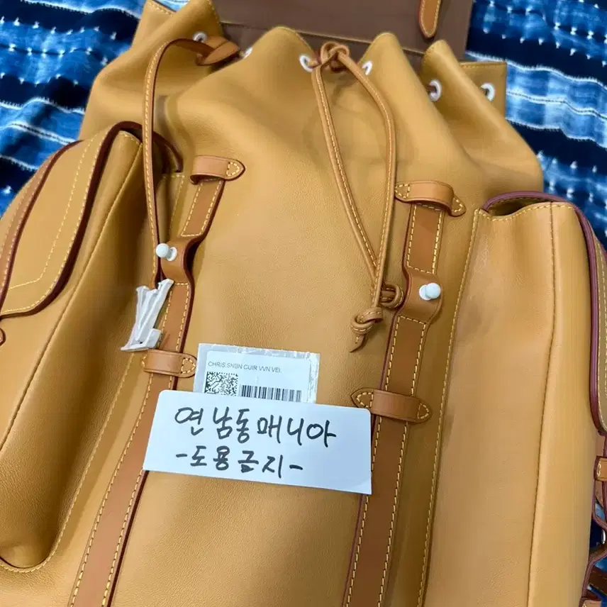 루이비통 버질1st쇼라인 백팩 사진 8