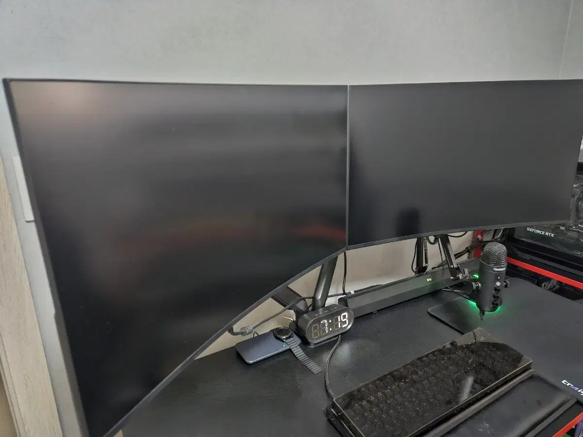 Gaming 27" 165hz Curved Monitor FHD 2x Dual Monitor Arms in Bulk