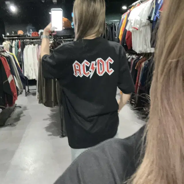 ACDC 벨(종) 앞뒤 프린팅 디테일 블랙 락밴드 반팔티셔츠 (L/XL)