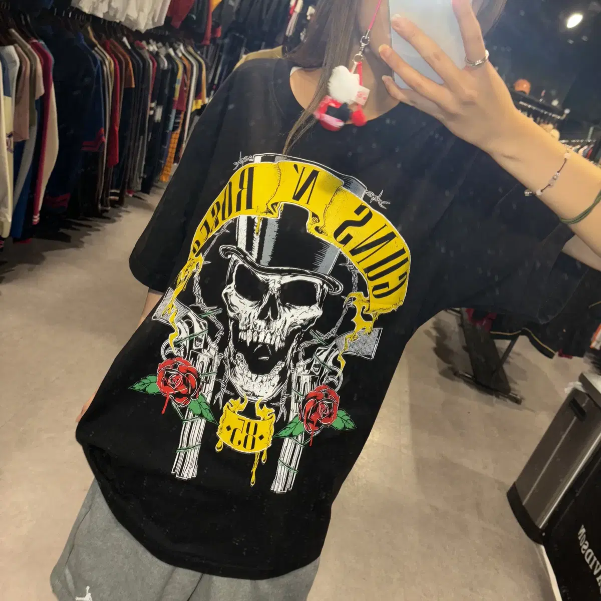 GUNS AND ROSES 건즈앤로지스 앞뒤 프린팅 반팔락티 (L/XL)