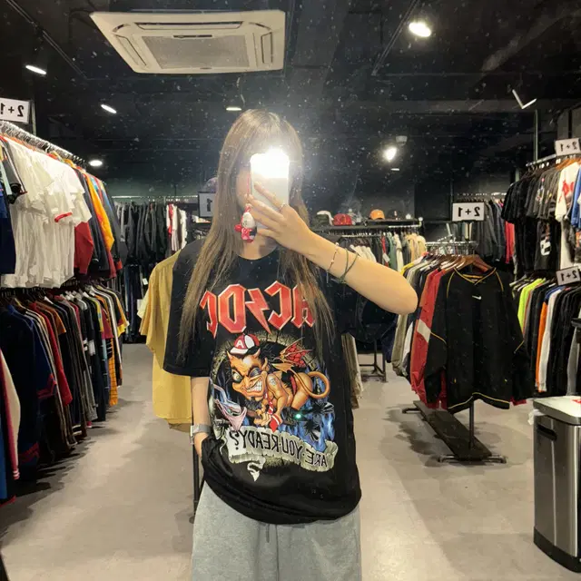 ACDC 도깨비 앞뒤 프린팅 디테일 블랙 반팔 락밴드 반팔티 (L/XL)