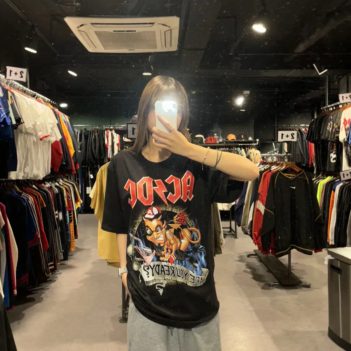 ACDC 도깨비 앞뒤 프린팅 디테일 블랙 반팔 락밴드 반팔티 (L/XL)