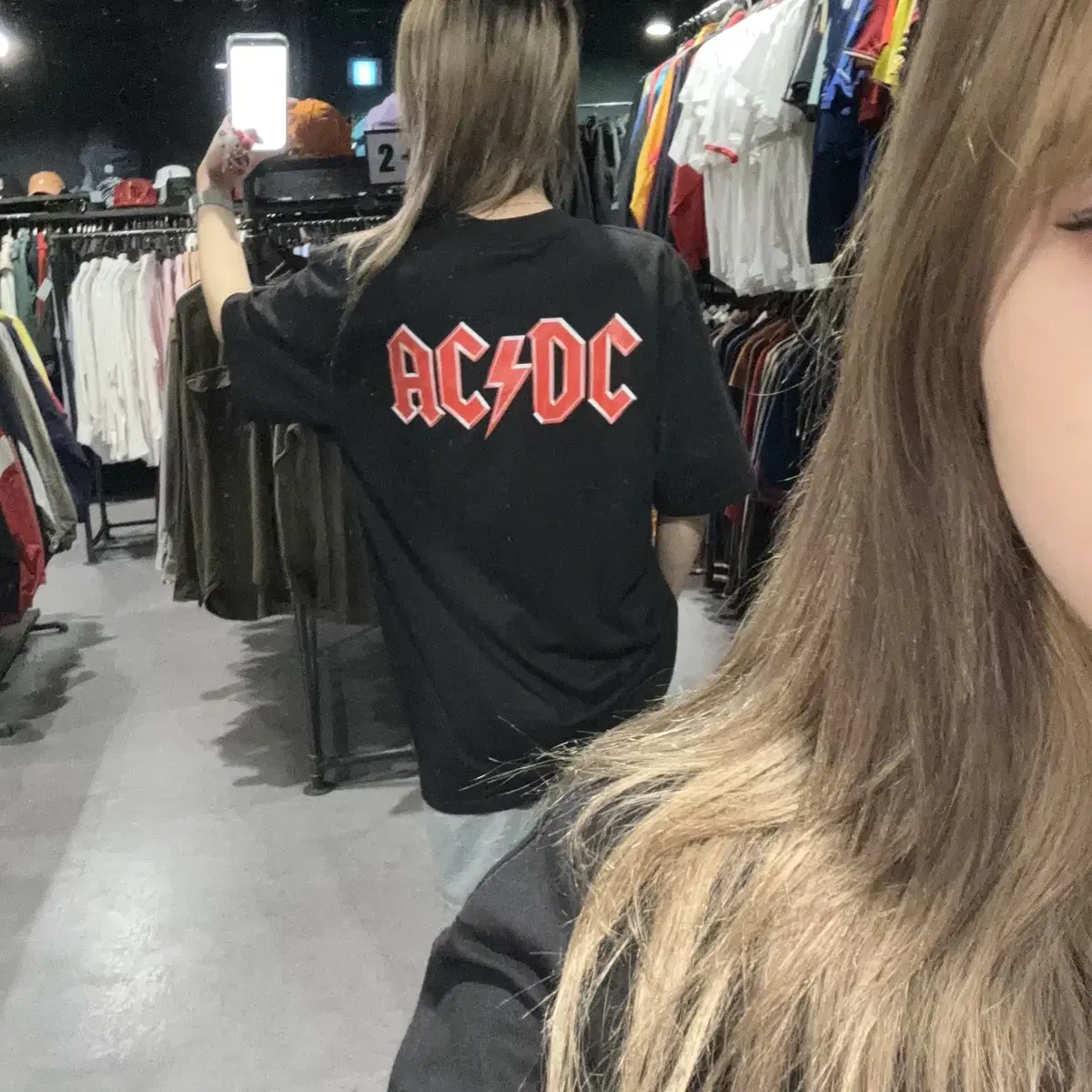 ACDC 도깨비 앞뒤 프린팅 디테일 블랙 반팔 락밴드 반팔티 (L/XL)