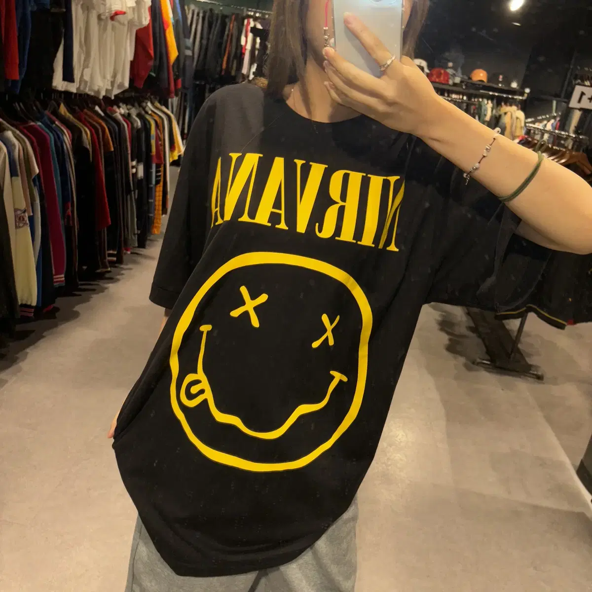 NIRVANA 너바나 스마일 프린팅 블랙 반팔 락밴드 티셔츠 (L/XL)