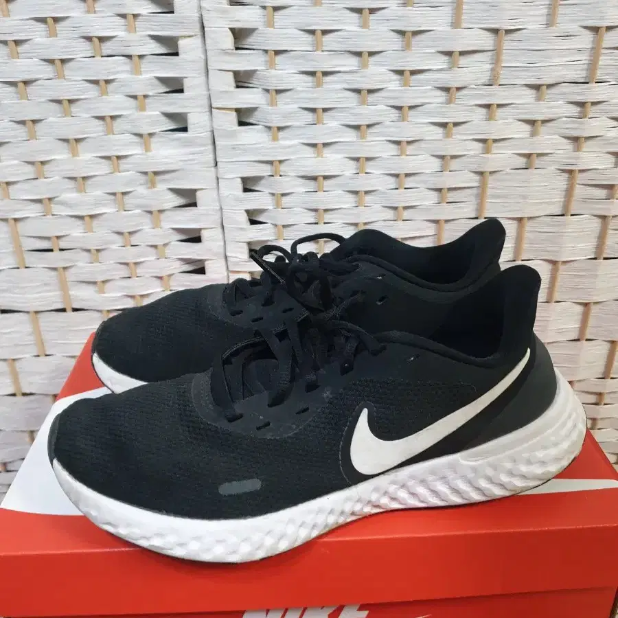 NIKE 나이키 스포츠 레볼루션 5 블랙 런닝화 265mm