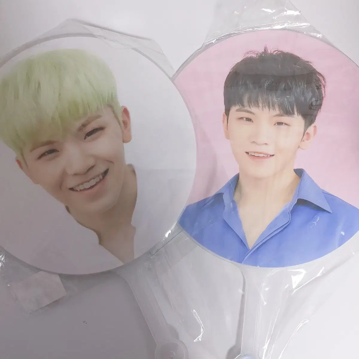 Woozi wuchiwa sells. / 2017 seventeen dia / karan wuchiwa