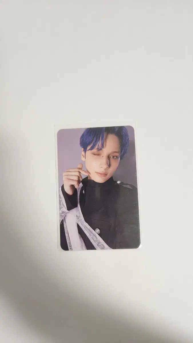 txt hueningkai photocard sells