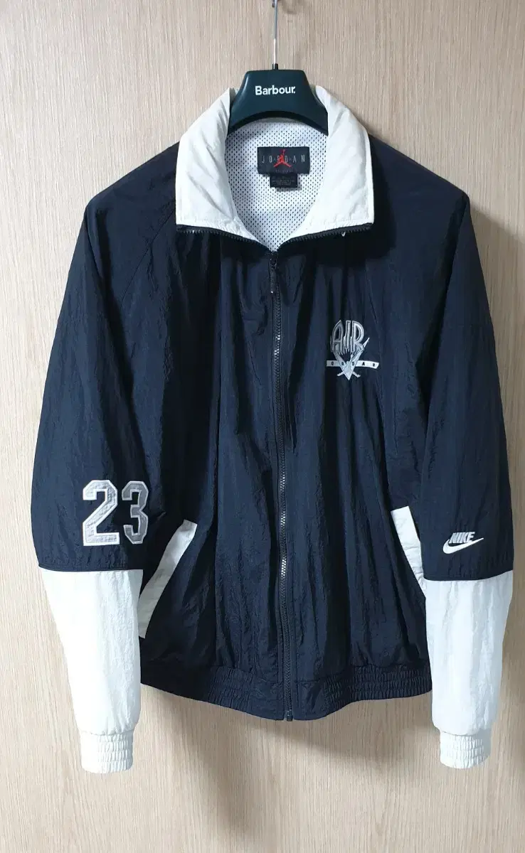 (Shot) Nike Jordan Woven Windbreaker Jacket