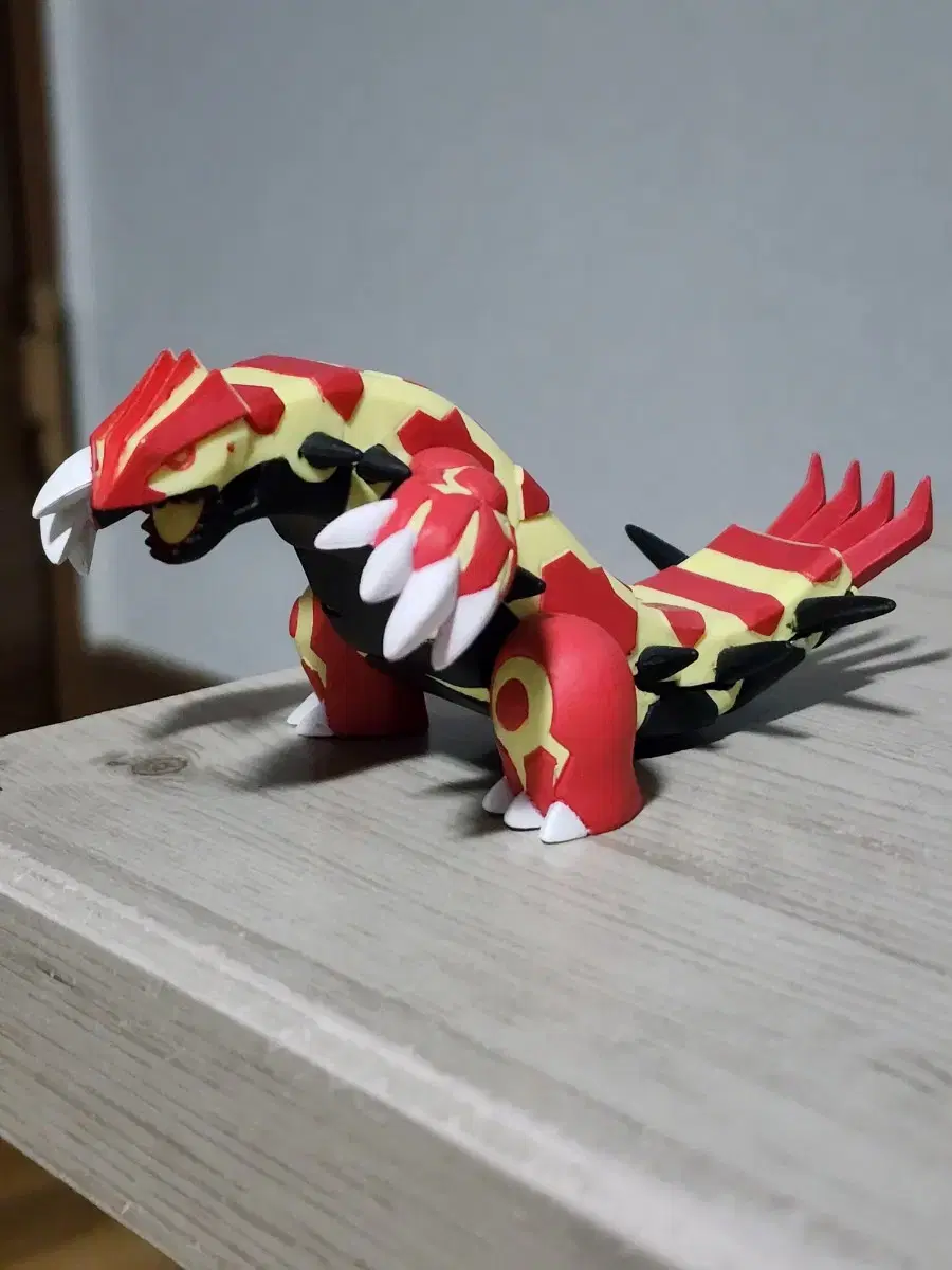 Primordial Grandon Stereoscopic Figure Pokemon