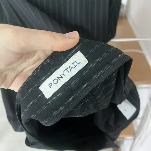 포니테일 90s pinstrip Loose slacks