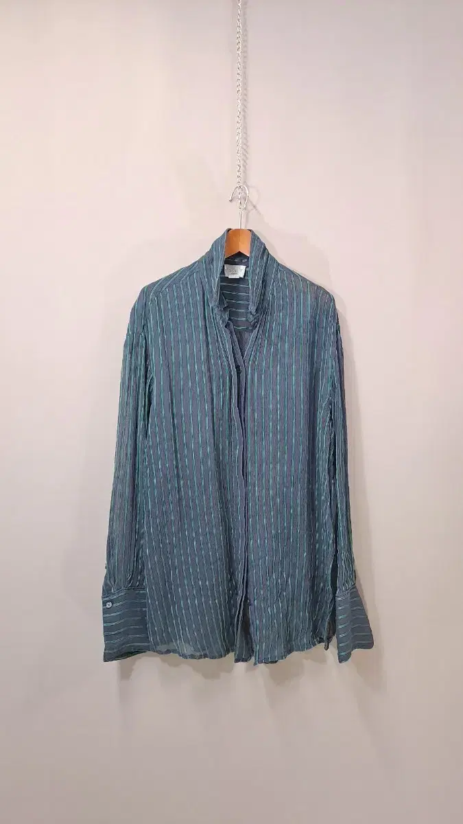 Striped blouse made of wrinkly material ne