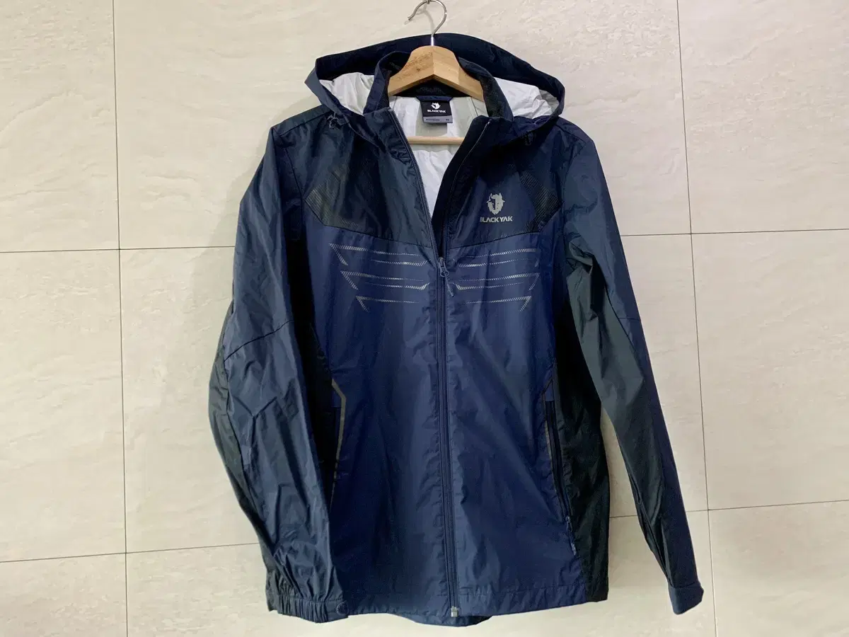 Blackyak / Boreas Windbreaker, Men's Jacket / 95